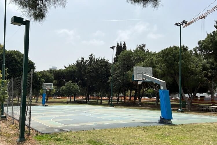 מגרש אימונים פרטיים בבני דן 14